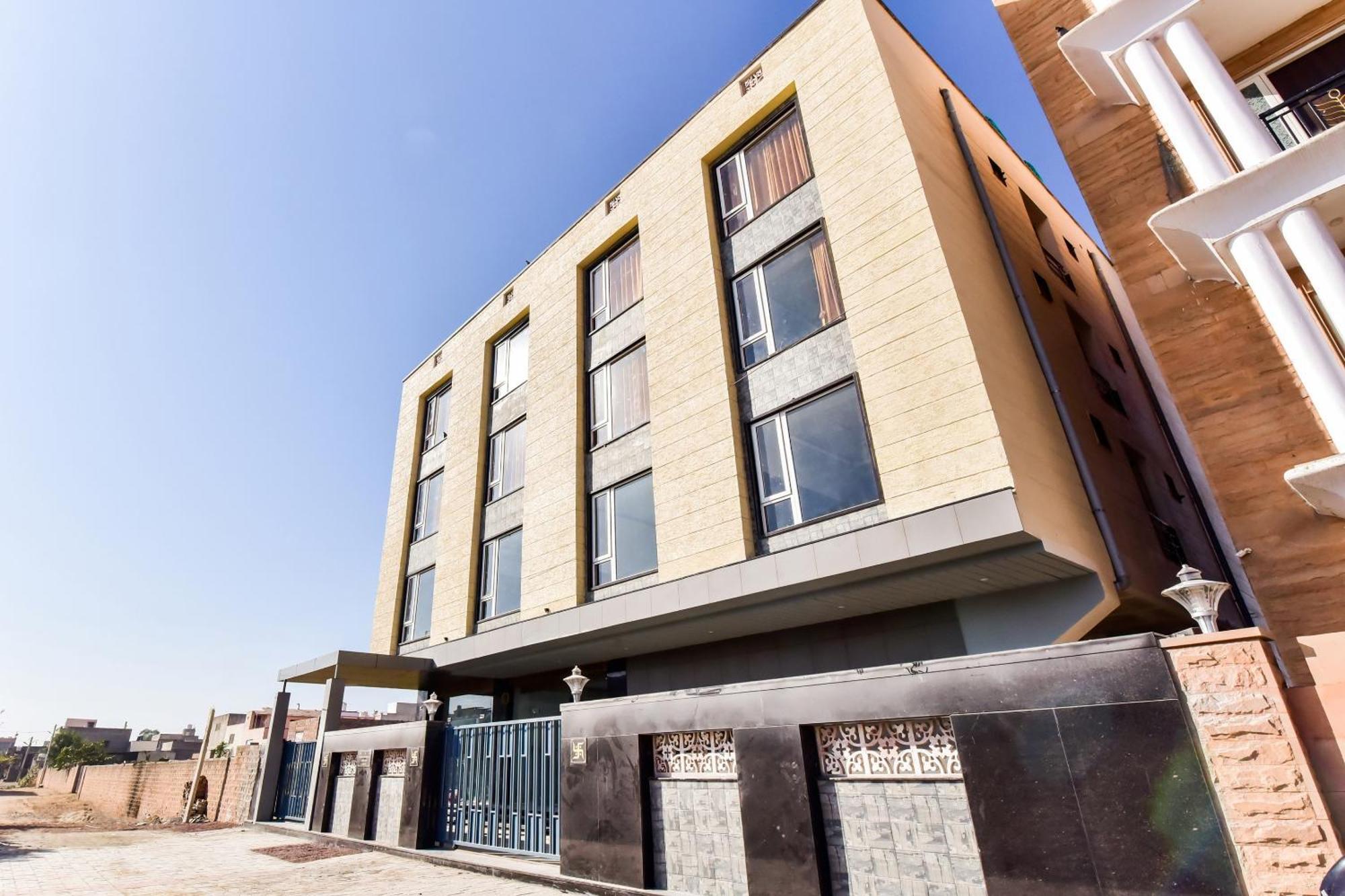 Capital O Maurya Inn Джодхпур Экстерьер фото